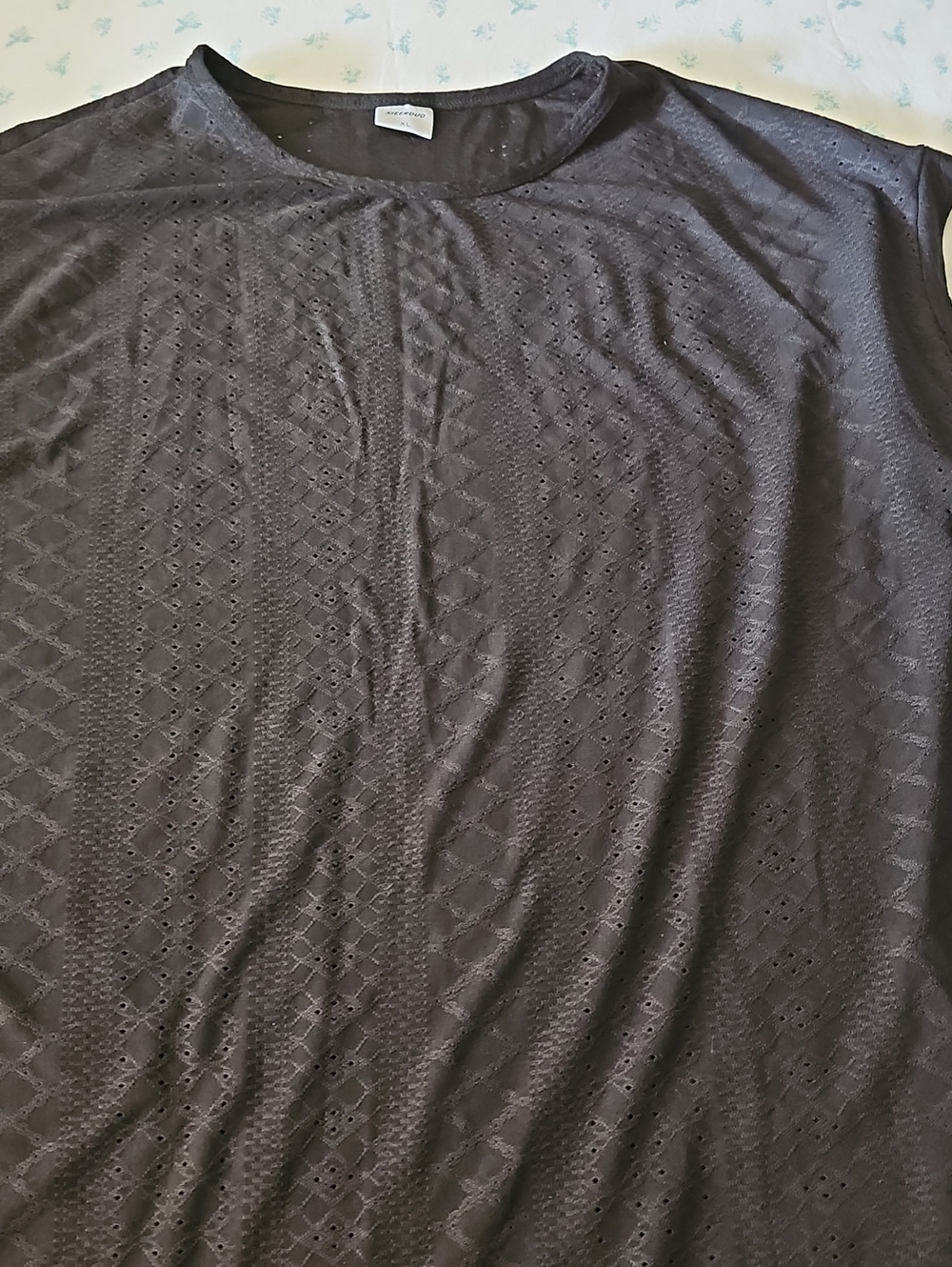 Women's Black Patterned Short-Sleeve Shirt Xl